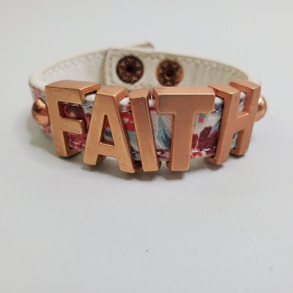 BCBGeneration Bracelet Faith Cuff Floral Rose Gold - Picture 2 of 10
